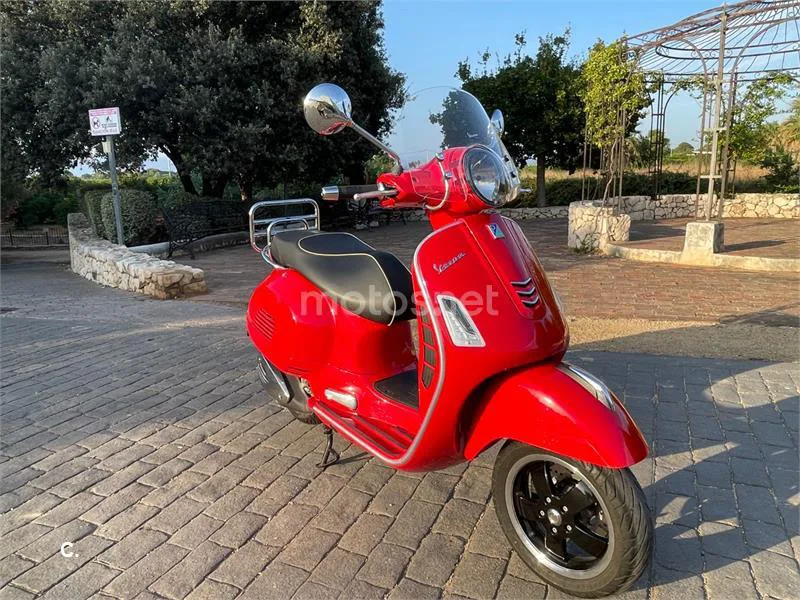 Vespa GTS 300 - Vista 5