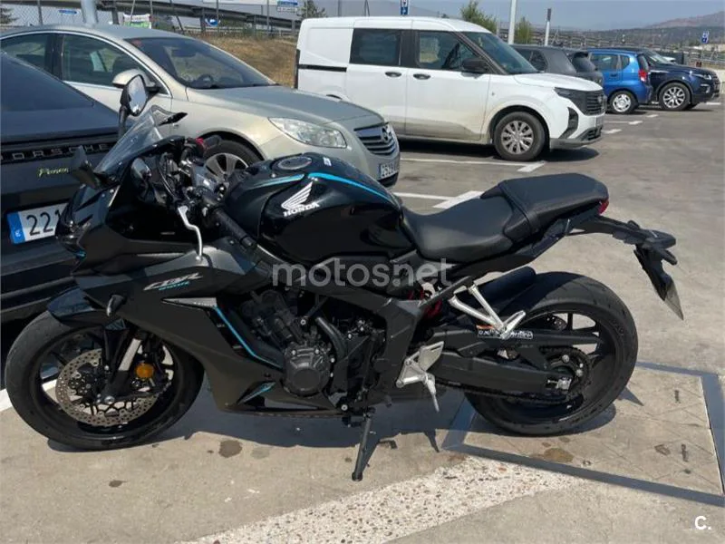 Honda CBR650R - Vista 3