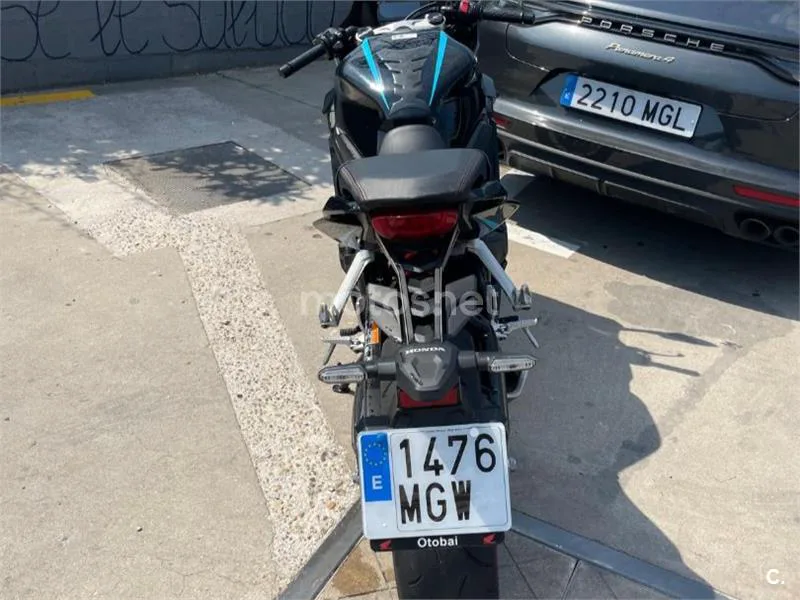 Honda CBR650R - Vista 6