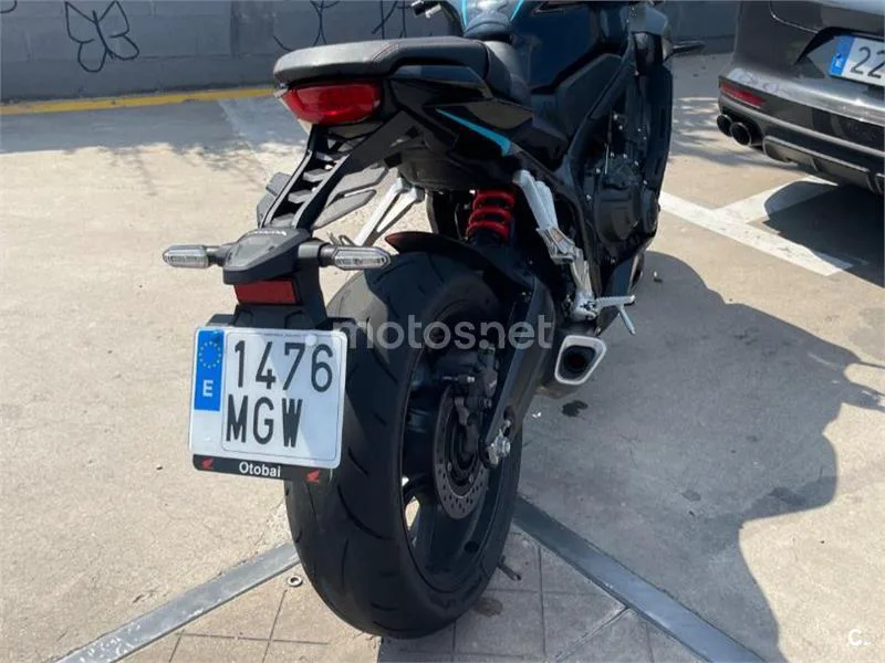 Honda CBR650R - Vista 7