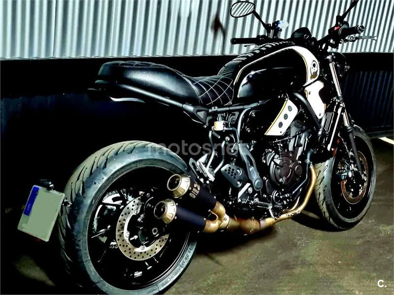 Yamaha XSR700 - Vista 3