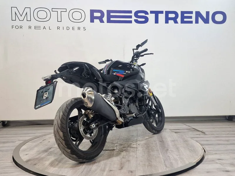 BMW G 310 R - Vista 7