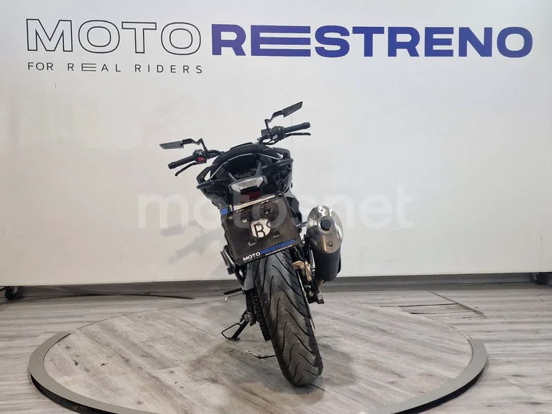 BMW G 310 R - Vista 8