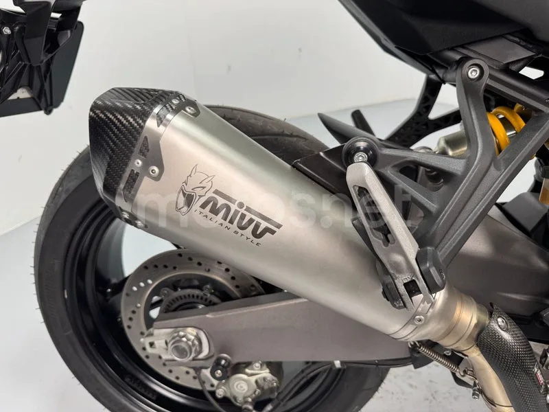 Ducati Monster 821 - Vista 17