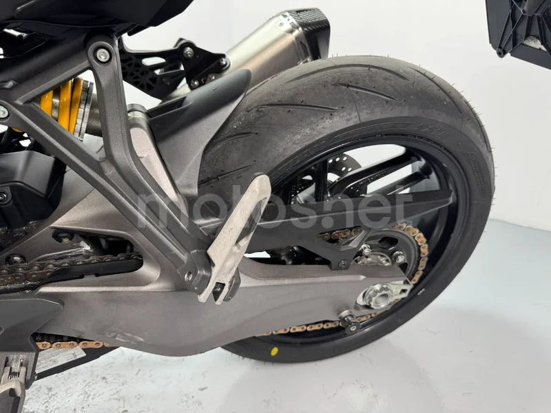 Ducati Monster 821 - Vista 10