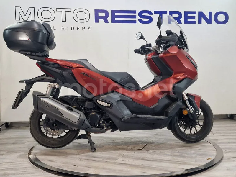 Honda ADV350 - Vista 6