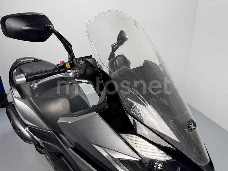 Kymco Super Dink 350 - Vista 4