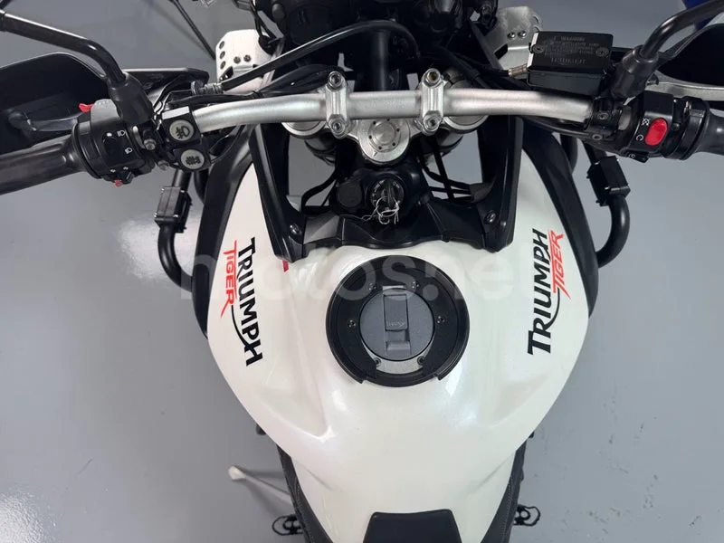 Triumph Tiger 800 XC - Vista 16