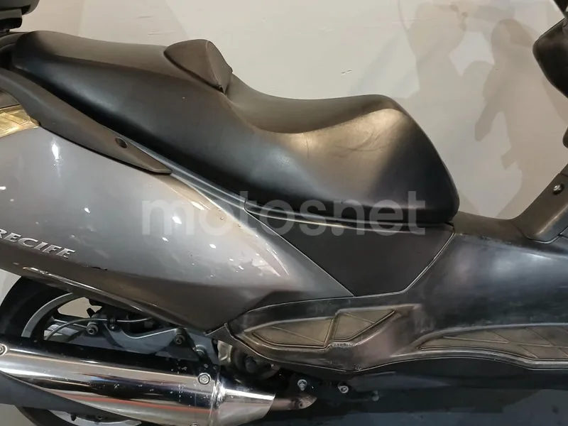 Aprilia Atlantic 250 - Vista 14