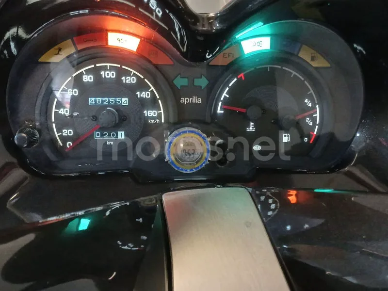 Aprilia Atlantic 250 - Vista 7