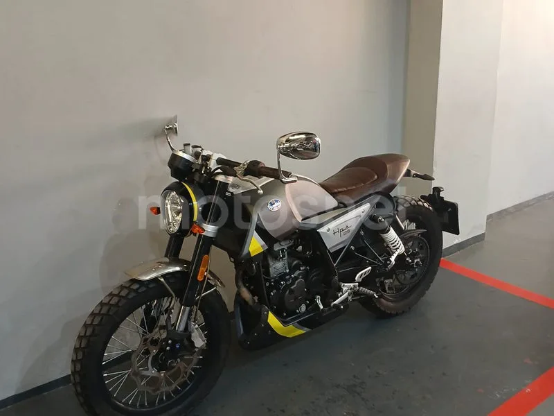 FB Mondial HPS 125 - Vista 7
