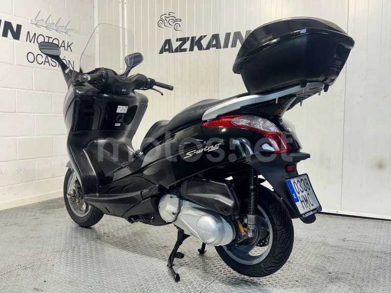 Honda S-Wing 125 - Vista 4