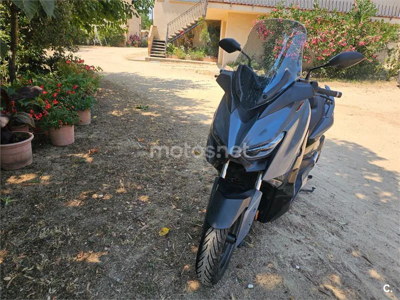 Yamaha XMAX 125 - Vista 4