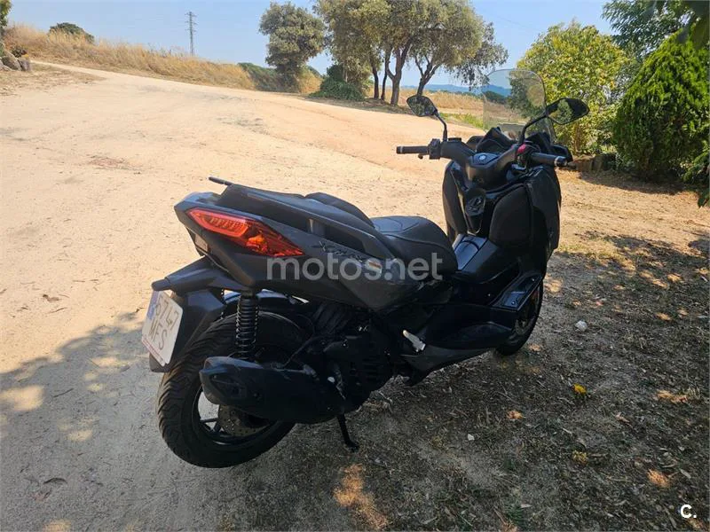 Yamaha XMAX 125 - Vista 9