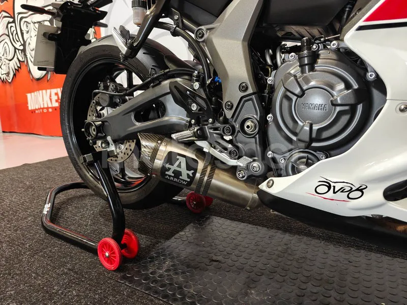 Yamaha YZF-R7 - Vista 12