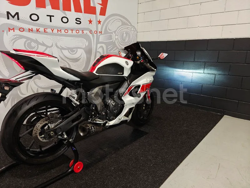 Yamaha YZF-R7 - Vista 3