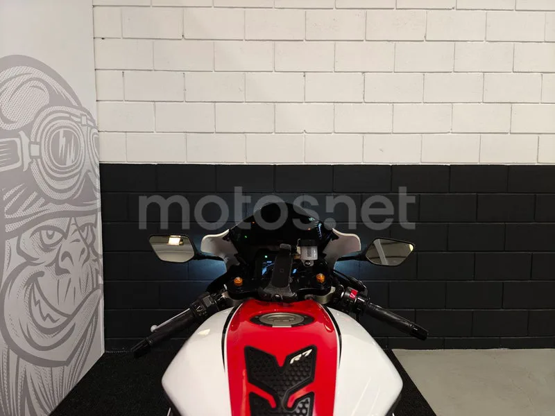 Yamaha YZF-R7 - Vista 6