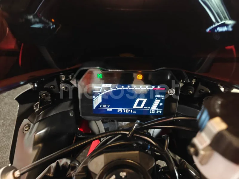 Yamaha YZF-R7 - Vista 7