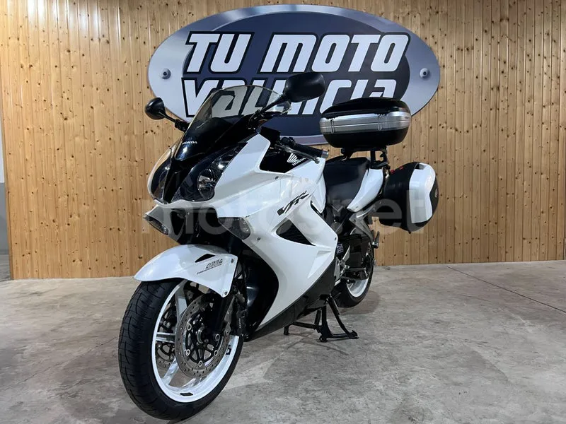 Honda VFR800F - Vista 3