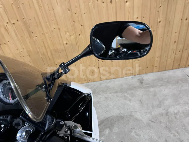 Honda VFR800F - Vista 24
