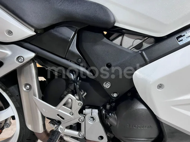 Honda VFR800F - Vista 46