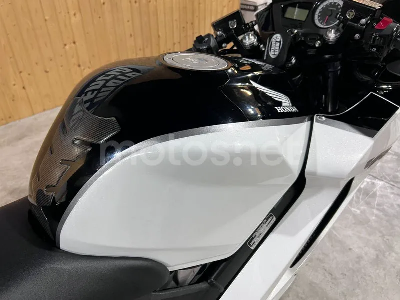 Honda VFR800F - Vista 51