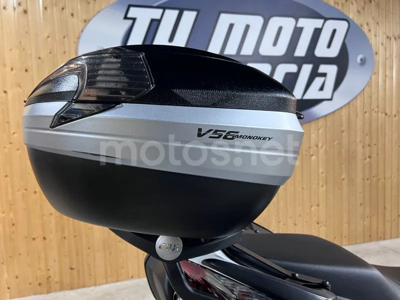 Honda VFR800F - Vista 55