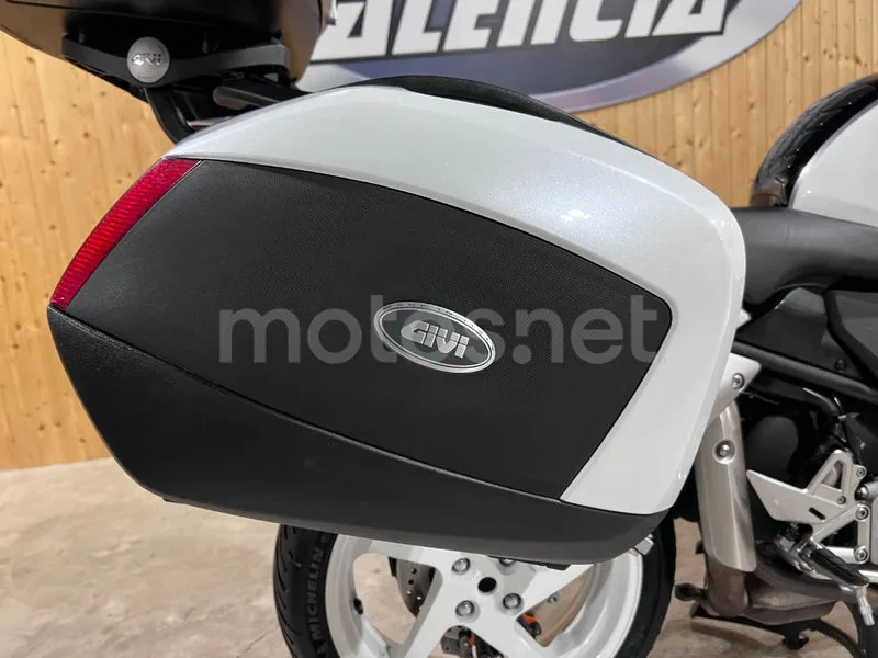 Honda VFR800F - Vista 56