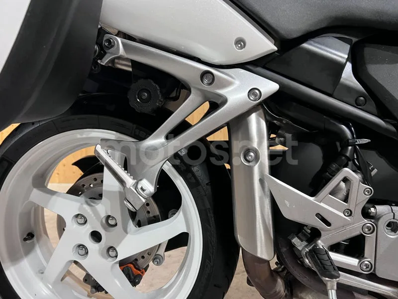 Honda VFR800F - Vista 59