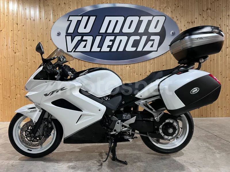 Honda VFR800F - Vista 7