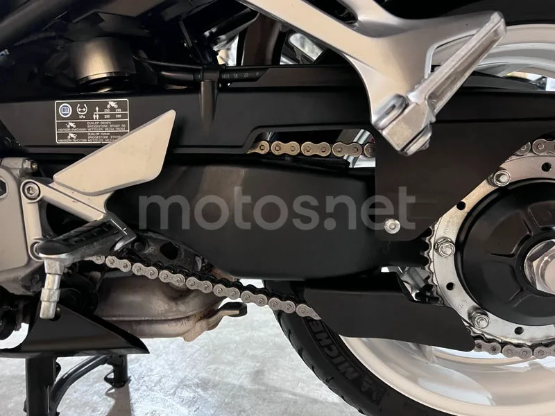 Honda VFR800F - Vista 70