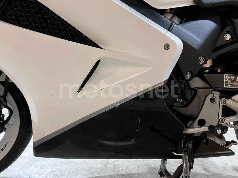 Honda VFR800F - Vista 74