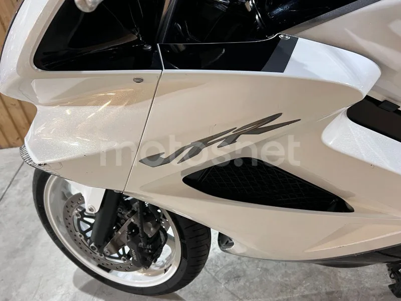 Honda VFR800F - Vista 77