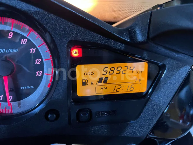 Honda VFR800F - Vista 87