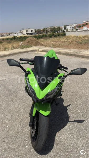 Kawasaki Ninja 650 - Vista 4