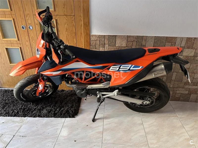 KTM 690 SMC R - Vista 9