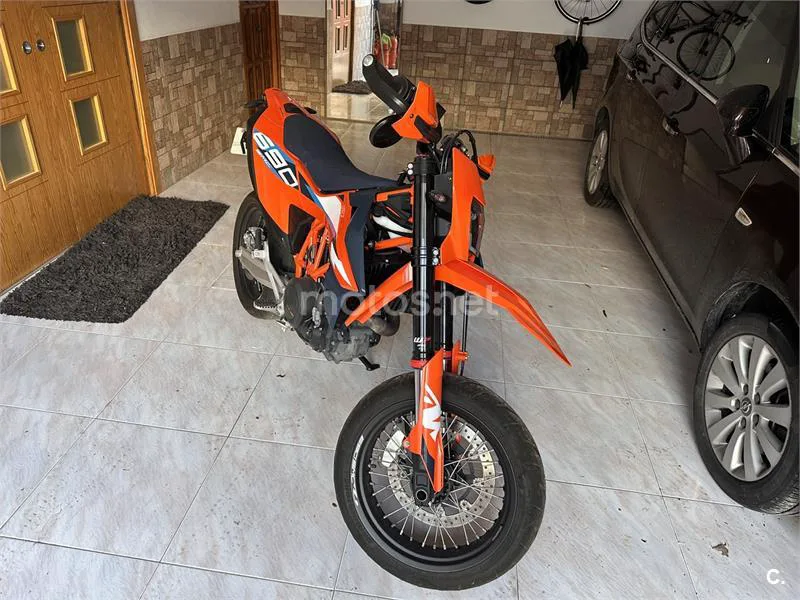 KTM 690 SMC R - Vista 10