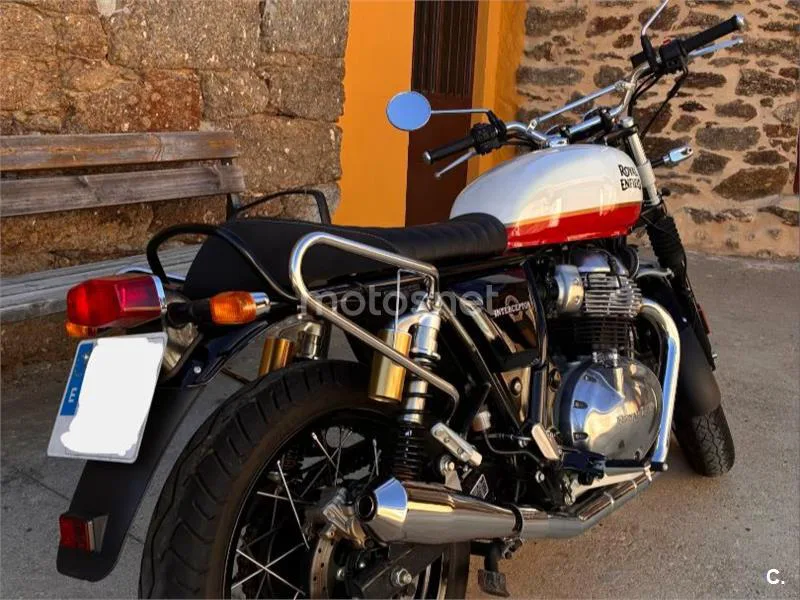 Royal Enfield Interceptor 650 - Vista 4
