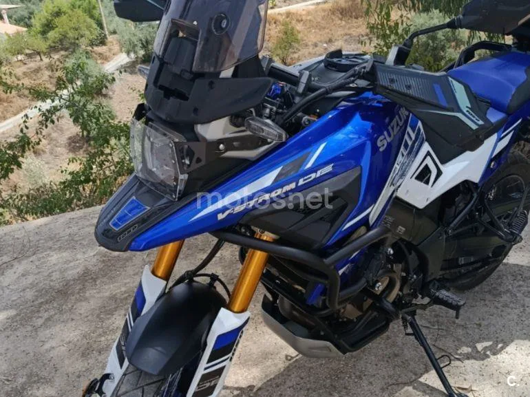 Suzuki V-Strom 1050 - Vista 3