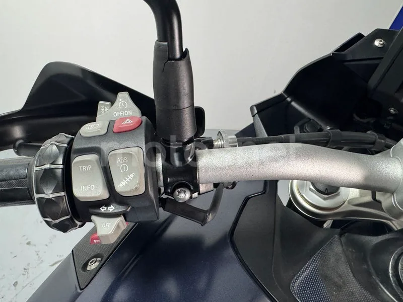 BMW S 1000 XR - Vista 11