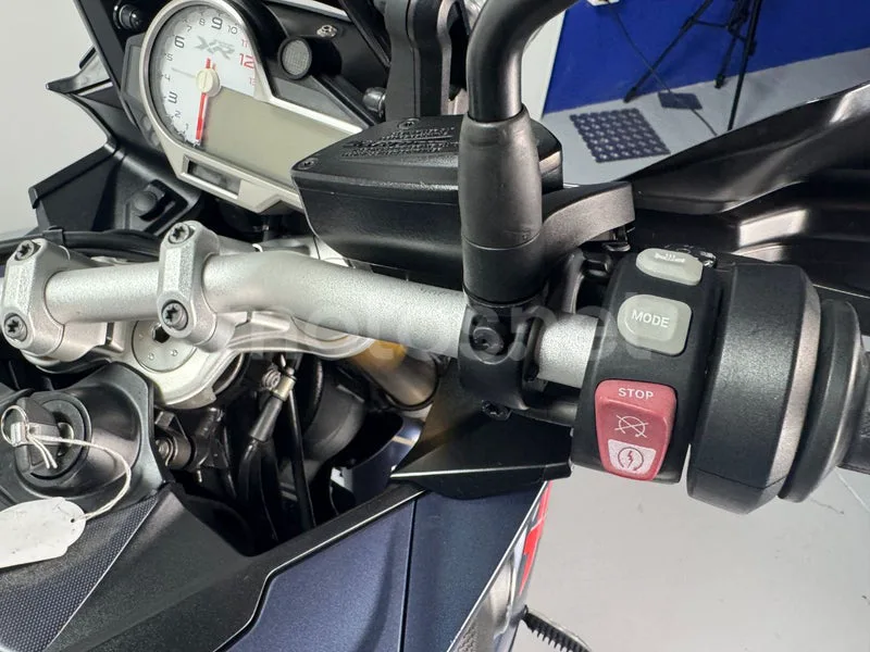 BMW S 1000 XR - Vista 12