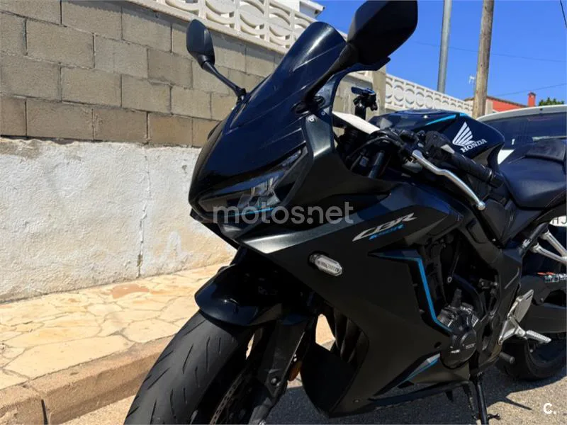 Honda CBR650R - Vista 6