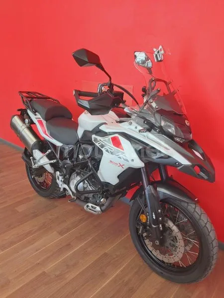 Benelli TRK 502 - Vista 12