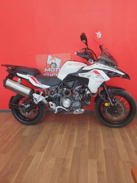Benelli TRK 502 - Vista 4