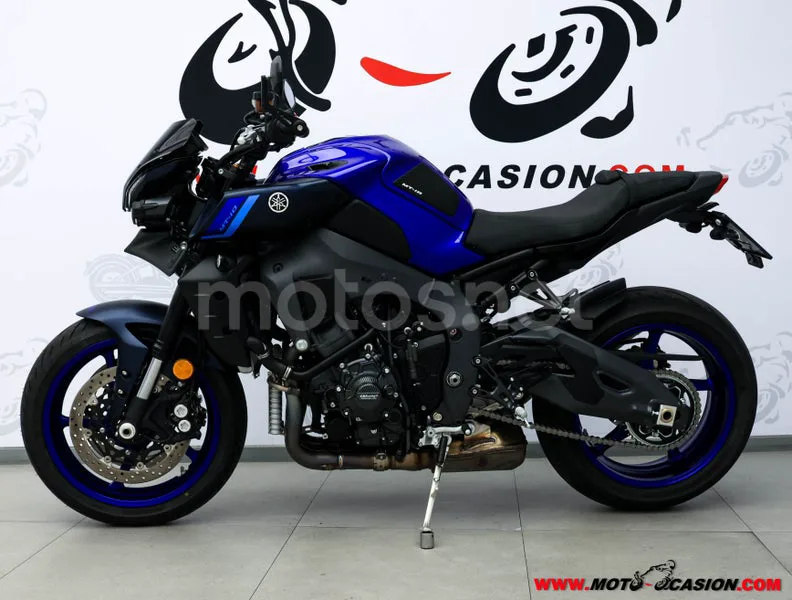 Yamaha MT-10 - Vista 7