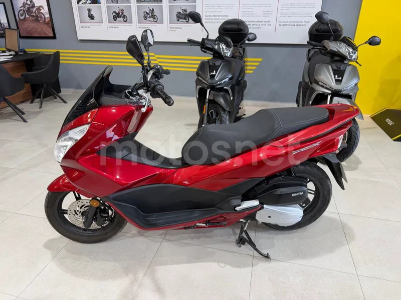 Honda PCX125 - Vista 4
