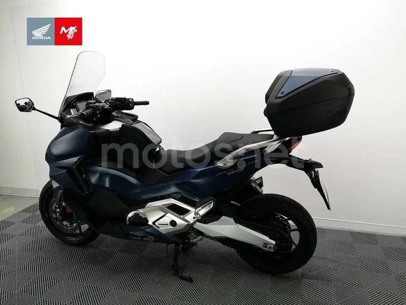 Honda Forza 750 - Vista 18
