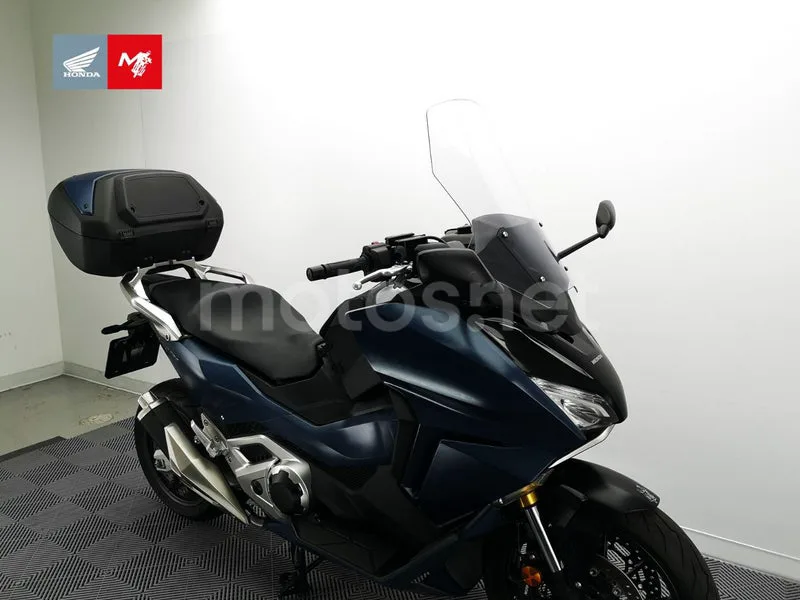 Honda Forza 750 - Vista 3