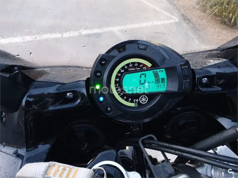 Yamaha FZ6 - Vista 5