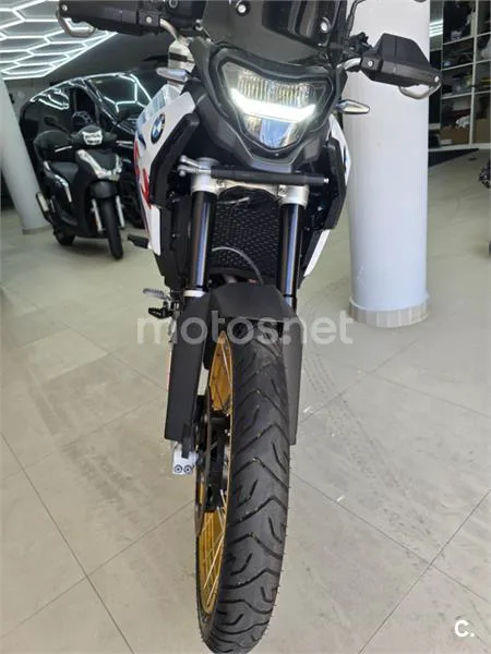 BMW F 900 GS - Vista 3